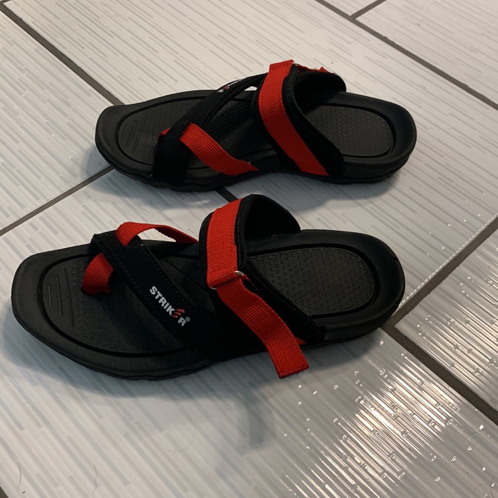 Strike R Sandals - Picture 5 of 8